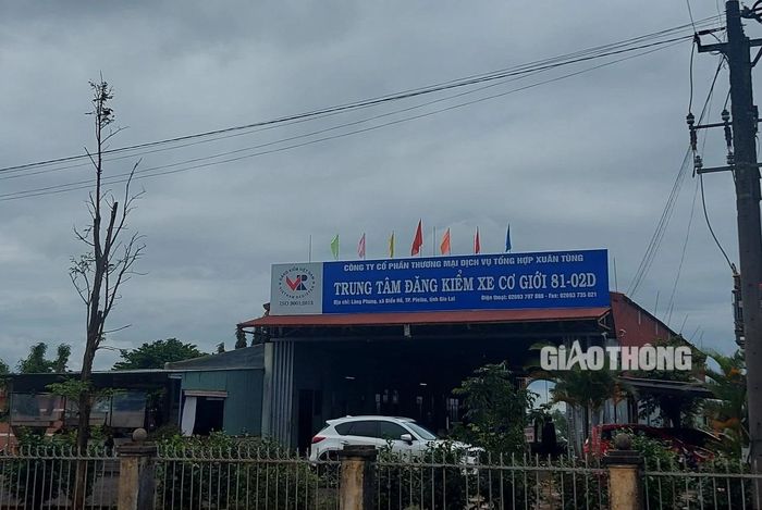 1e387da7b8ea51b408fb Trụ sở Trung tâm Đăng kiểm xe cơ giới 81-02D, nơi xảy ra vụ án nhận hối lộ và môi giới hối lộ (Ảnh: Tạ Vĩnh Yên).