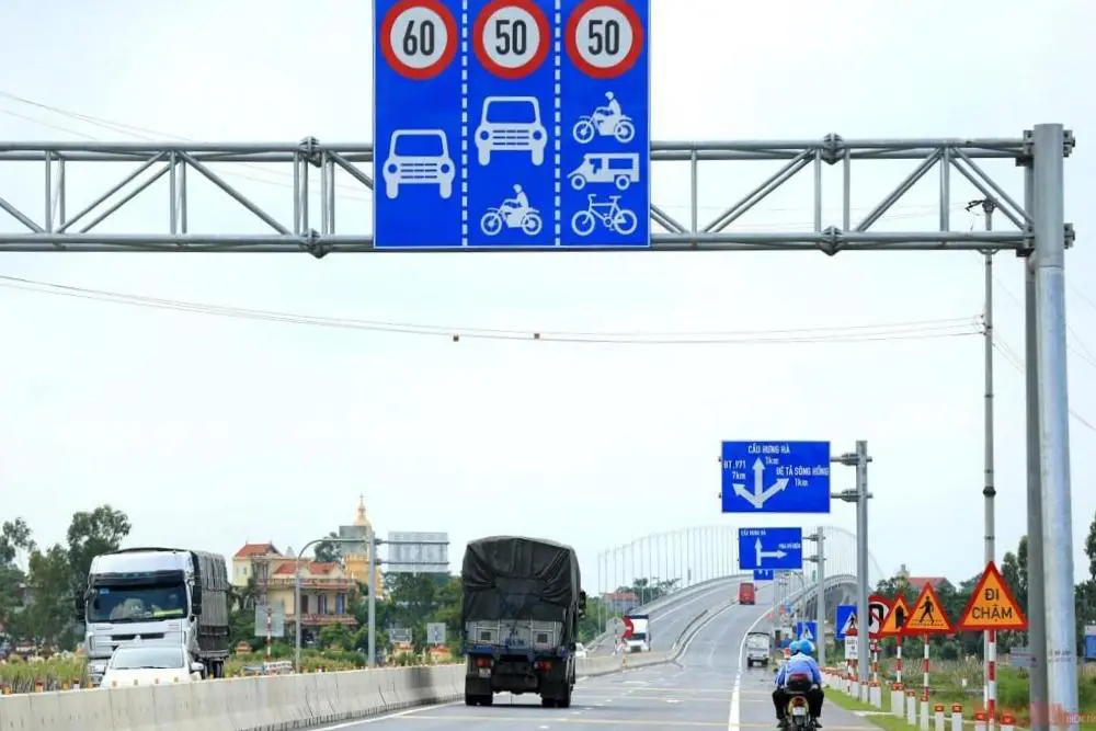 Kiểm soát giới hạn tốc độ bằng ứng dụng GSpeed trên điện thoại - Ảnh 1.