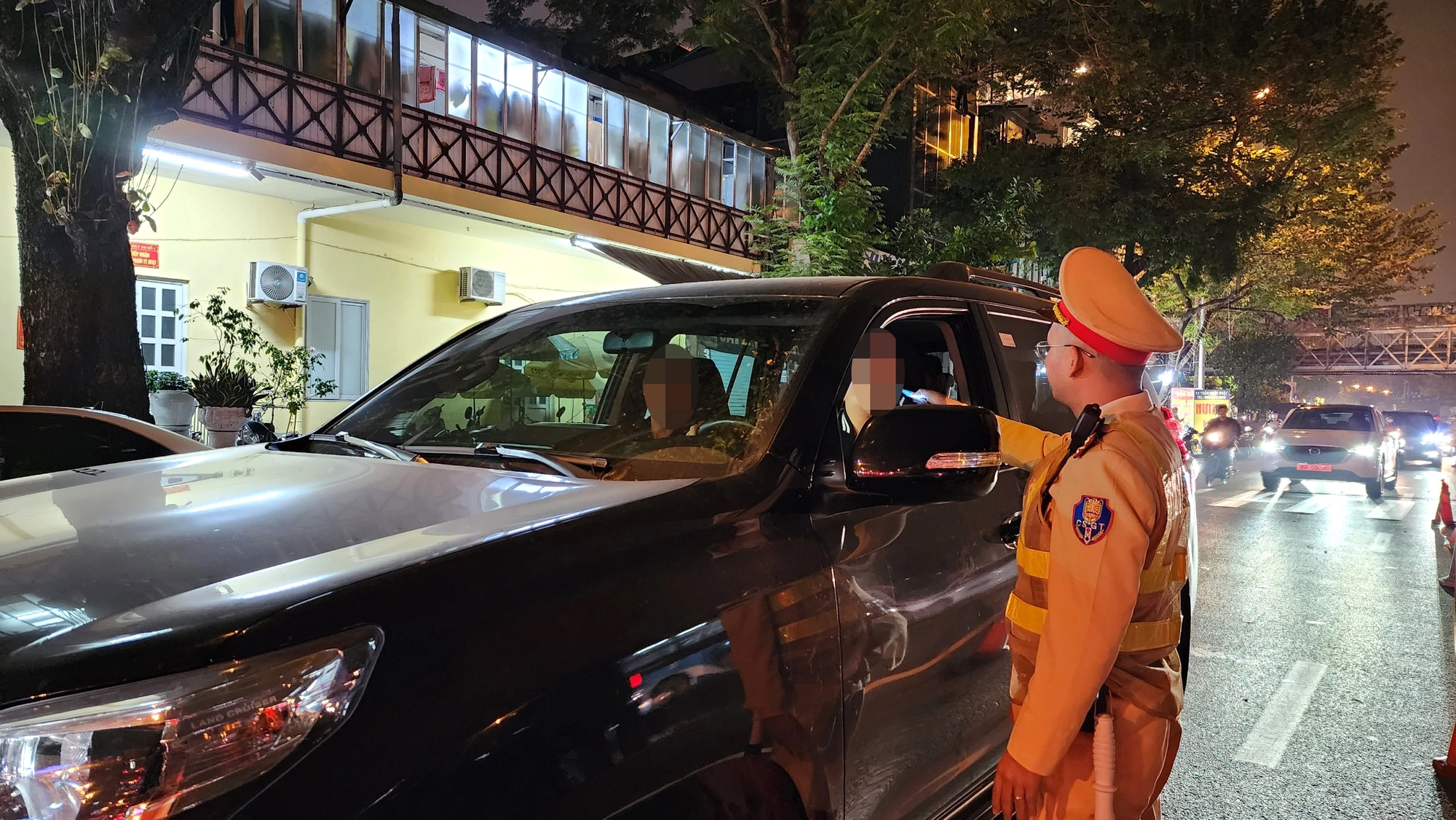 Vi phạm nồng độ cồn, xưng là vận động viên quốc gia xin phạt nhẹ - Ảnh 13.