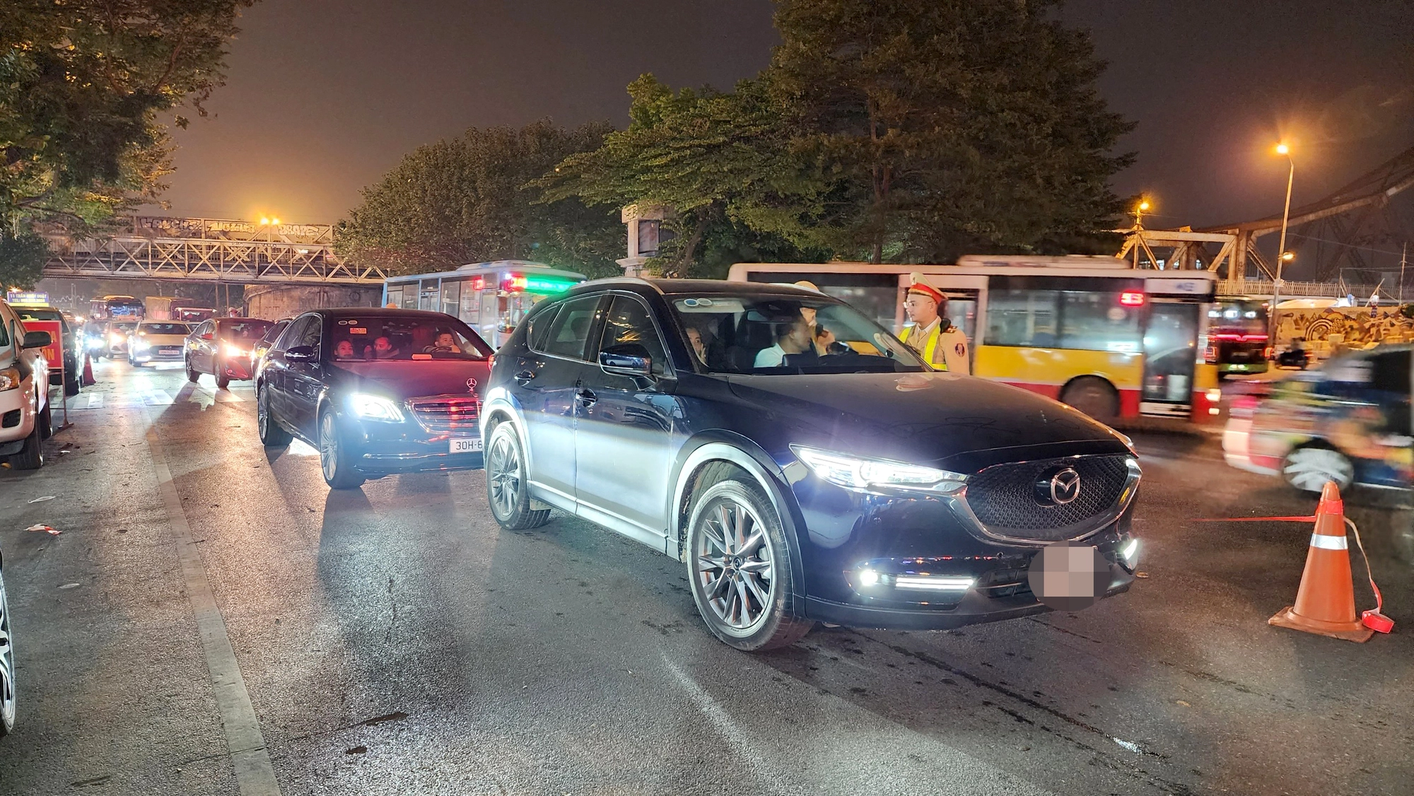 Vi phạm nồng độ cồn, xưng là vận động viên quốc gia xin phạt nhẹ - Ảnh 14.