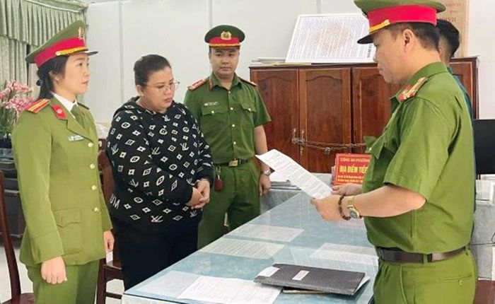 Khởi tố, bắt phụ nữ lạm dụng tín nhiệm chiếm đoạt tài sản