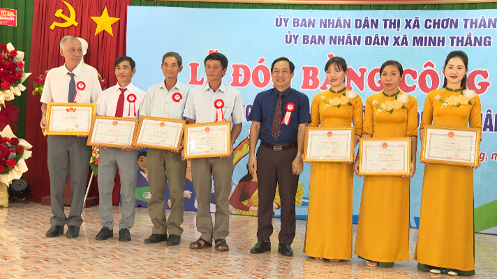 Lễ công bố xã Minh Thắng, thị xã Chơn Thành đạt chuẩn nông thôn mới nâng cao