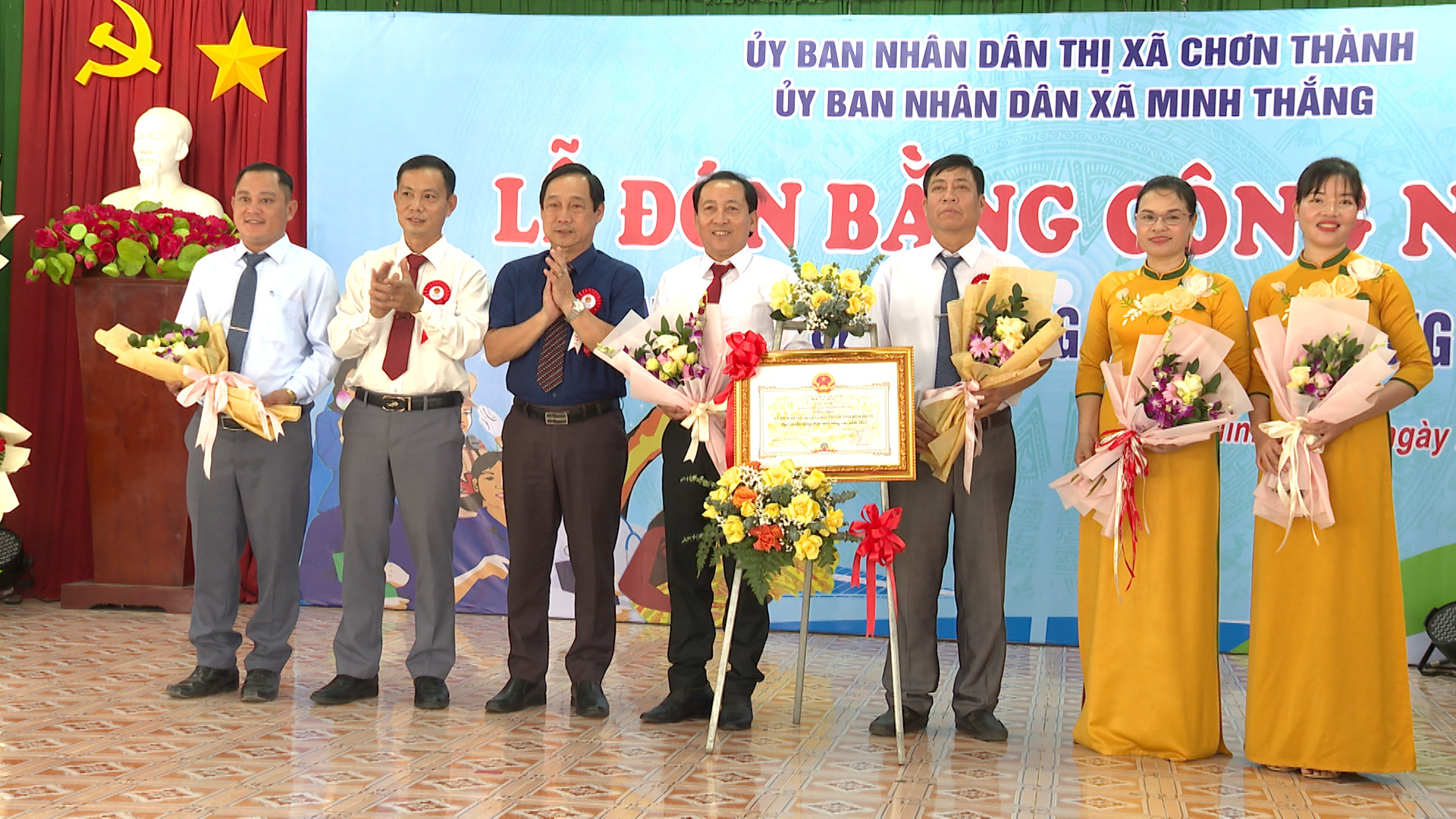 Lễ công bố xã Minh Thắng, thị xã Chơn Thành đạt chuẩn nông thôn mới nâng cao