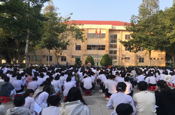 Hội liên hiệp phụ nữ thị xã Chơn Thành “đồng hành cùng nữ sinh đón Xuân Giáp Thìn”