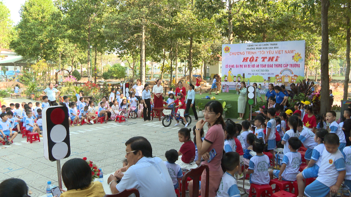 Sôi nổi hội thi “An toàn giao thông” tại Trường Mầm non Sao Mai