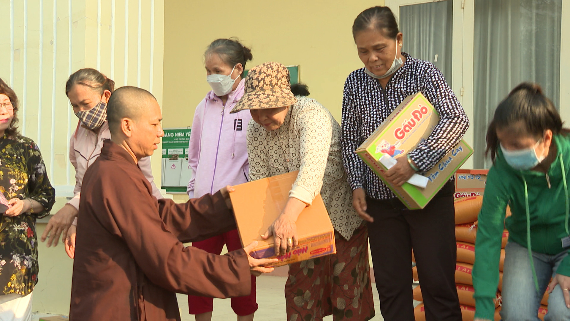 Bình Phước: Hội Nông dân phường Hưng Long trao 50 phần quà tết cho hội viên khó khăn