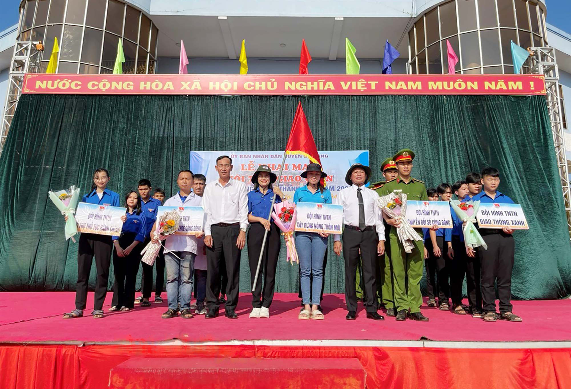 Thanh niên Bình Phước hăng hái tham gia hội trại tòng quân năm 2024