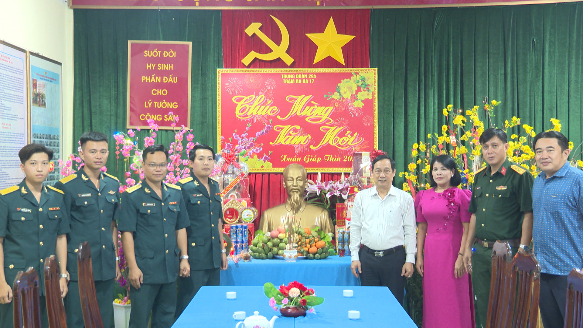 Bình Phước: Chơn Thành: thăm, động viên các lực lượng vũ trang trực Tết