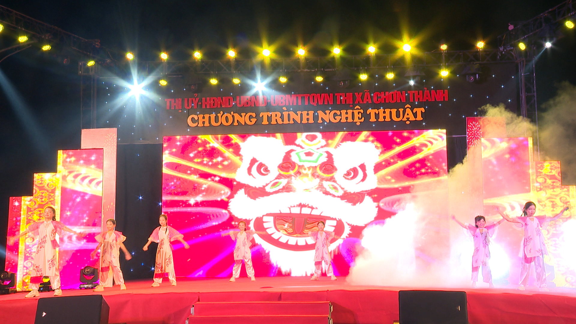 Phước): Tưng bừng hoạt động đón giao thừa 2024