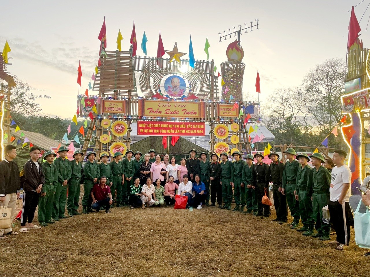 Các cấp Hội phụ nữ thị xã Chơn Thành chăm lo cho tân binh lên đường nhập ngũ năm 2024