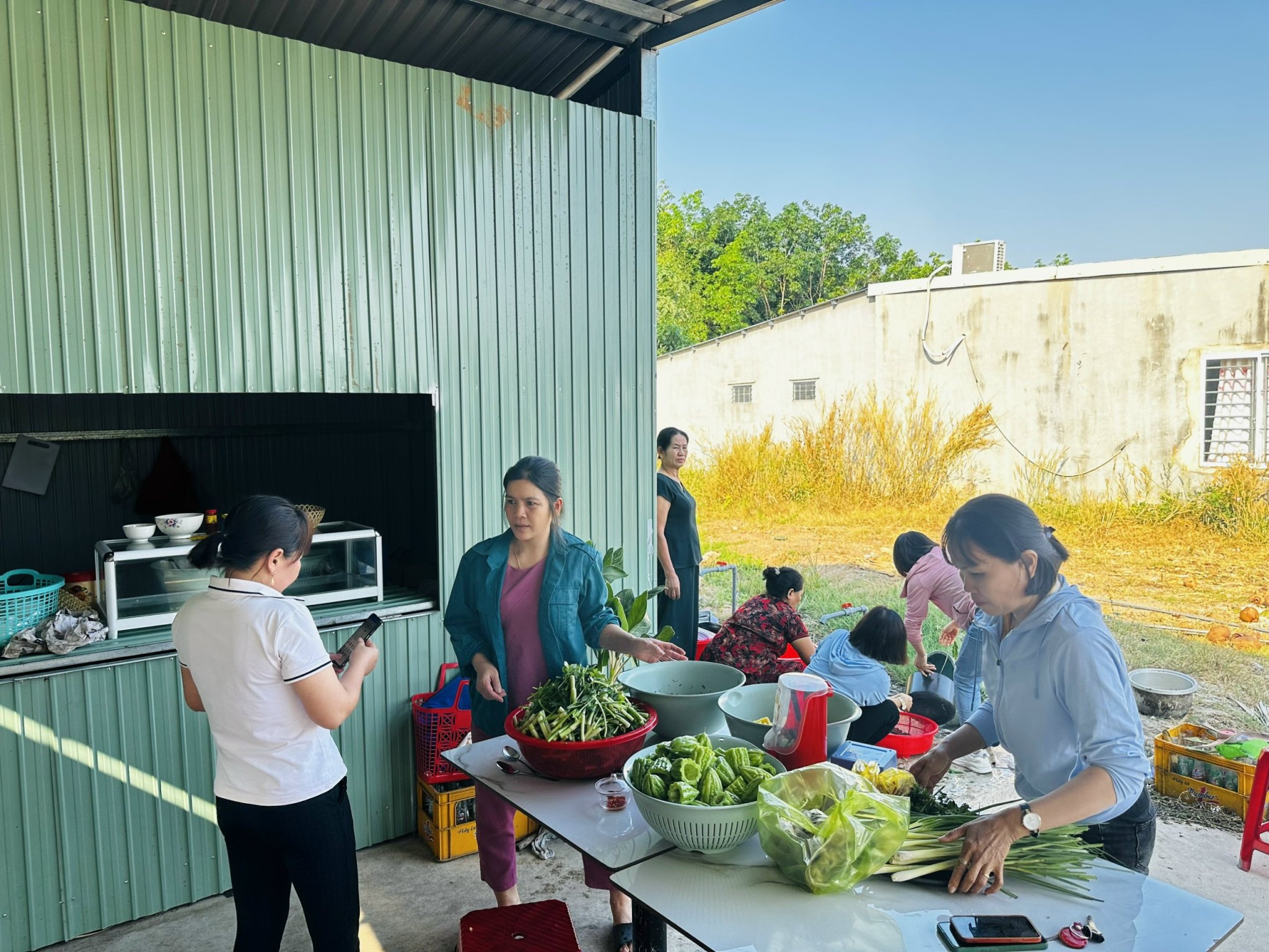 Các cấp Hội phụ nữ thị xã Chơn Thành chăm lo cho tân binh lên đường nhập ngũ năm 2024