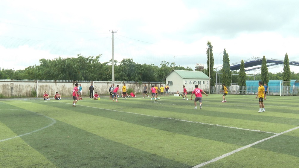 Bình Phước: Chung kết, trao cúp vàng giải bóng đá công nhân, lao động các khu công nghiệp, năm 2024