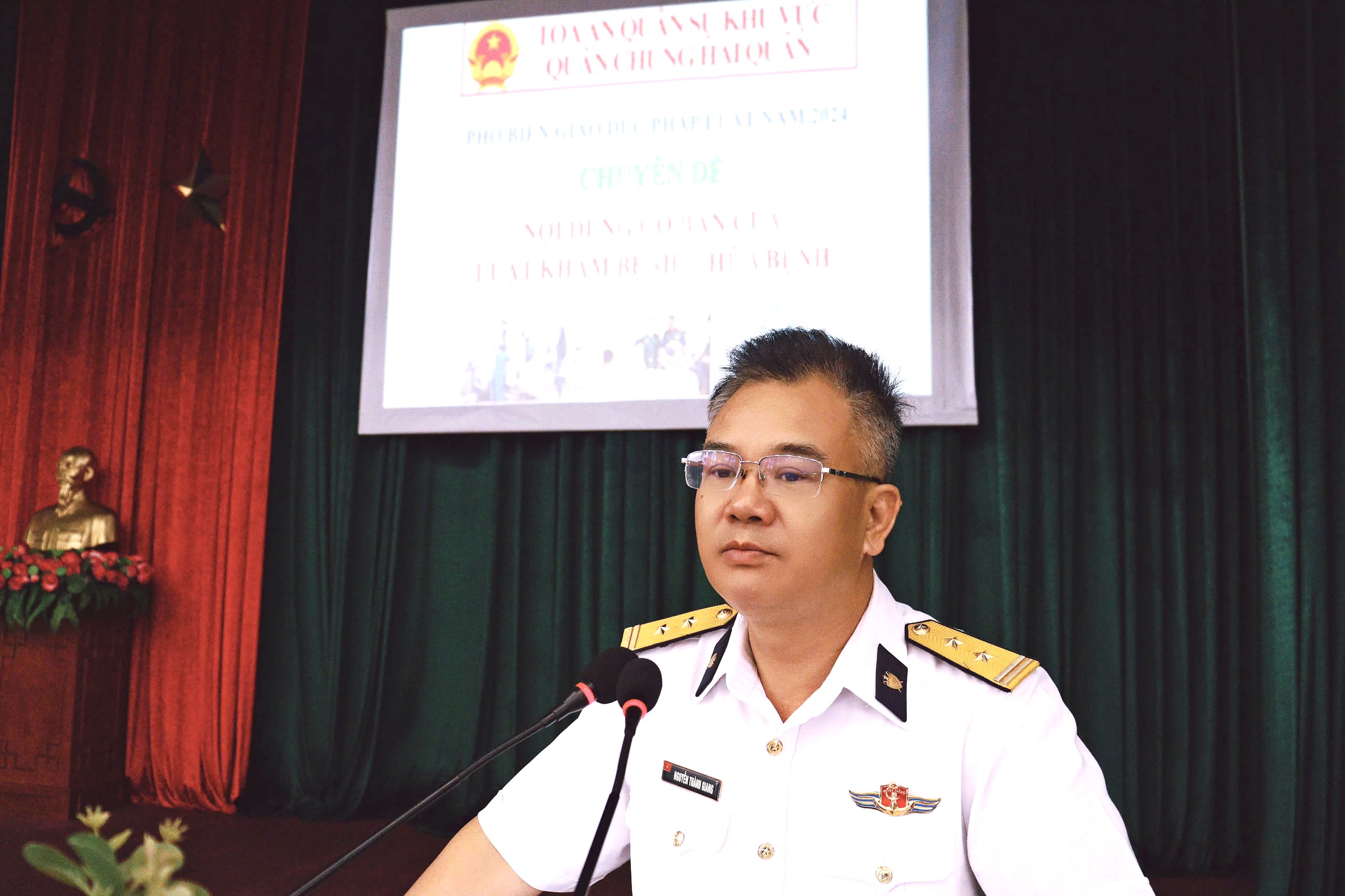 Nâng cao kiến thức pháp luật cho cán bộ, chiến sĩ