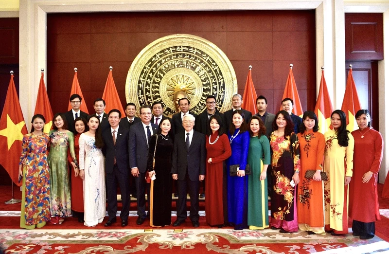 Cộng đồng người Việt Nam tại Trung Quốc tiếc thương Tổng Bí thư Nguyễn Phú Trọng