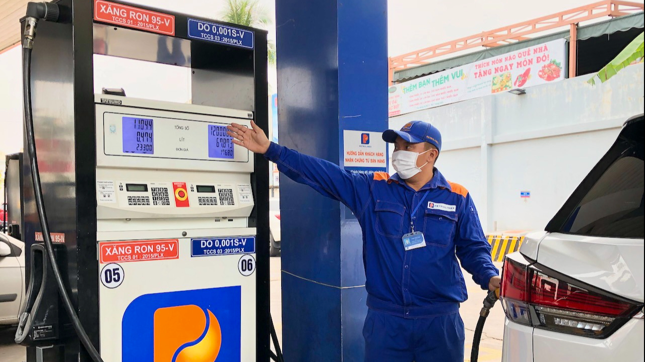 Trực tiếp: Tọa đàm "Thiếu nhiên liệu đạt chuẩn cho ô tô thế hệ mới, hệ lụy và giải pháp"- Ảnh 1. Trực tiếp: Tọa đàm "Thiếu nhiên liệu đạt chuẩn cho ô tô thế hệ mới, hệ lụy và giải pháp"- Ảnh 1.