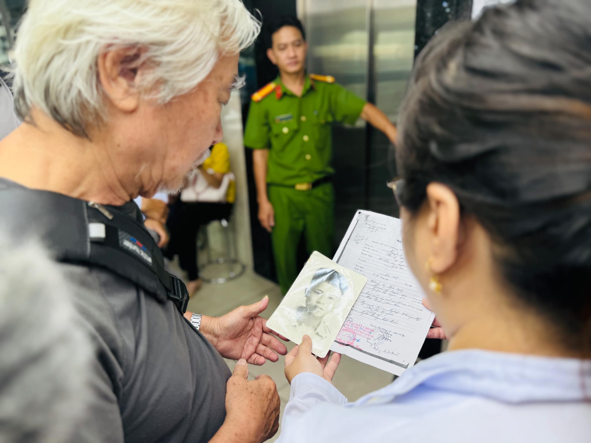 Để không còn những liệt sĩ vô danh- Ảnh 1. Để không còn những liệt sĩ vô danh- Ảnh 1.