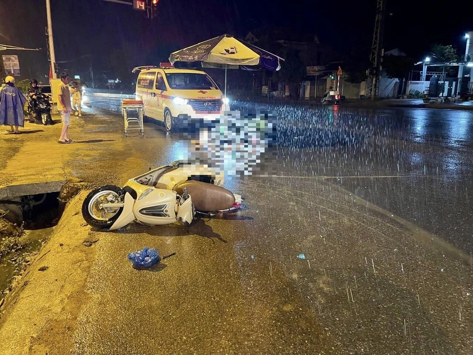 Tạm giữ hình sự tài xế gây TNGT chết người rồi bỏ trốn ở Quảng Trị- Ảnh 1. Tạm giữ hình sự tài xế gây TNGT chết người rồi bỏ trốn ở Quảng Trị- Ảnh 1.