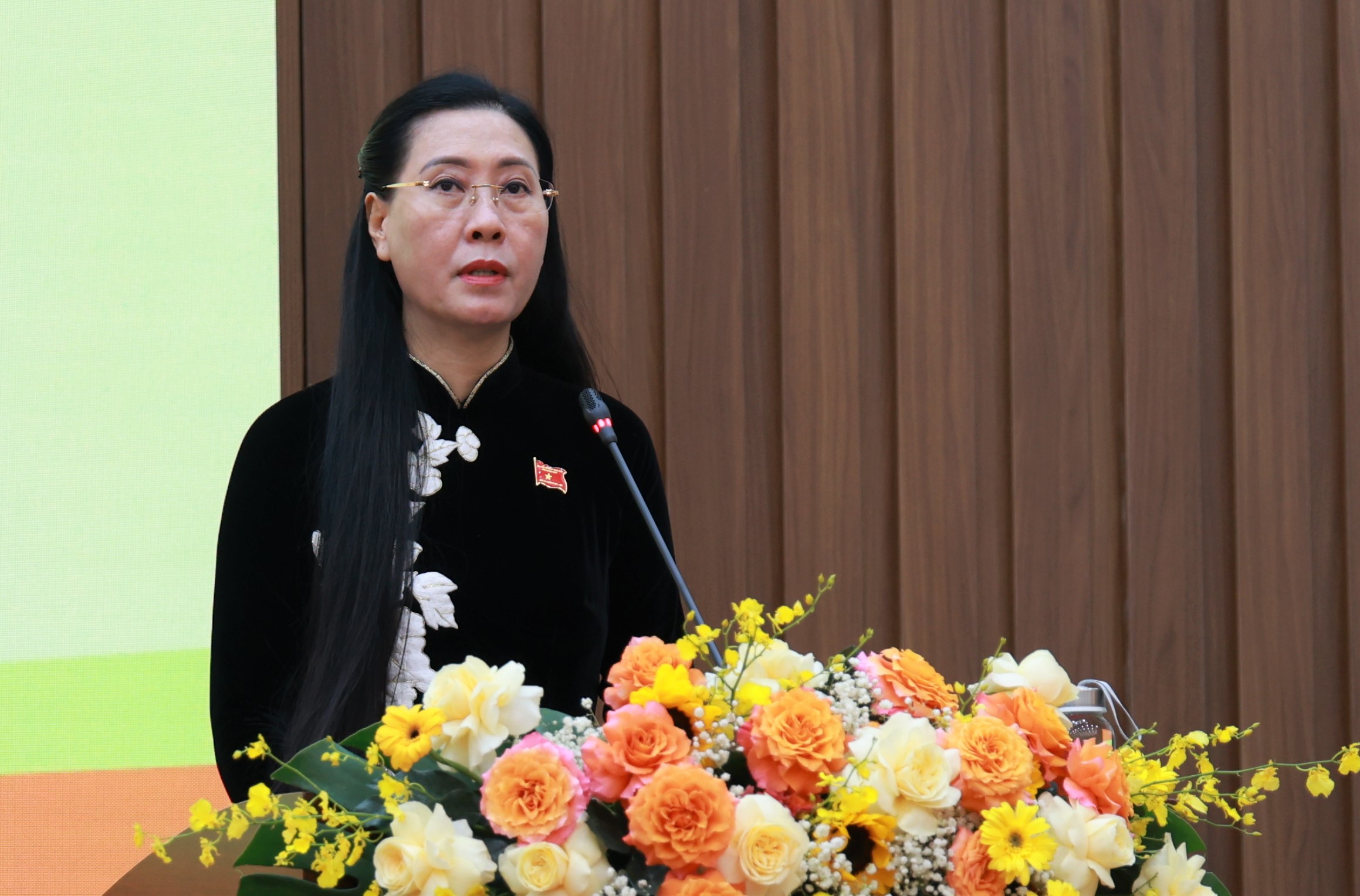 HĐND tỉnh Quảng Ngãi dành một phút mặc niệm tưởng nhớ Tổng Bí thư Nguyễn Phú Trọng- Ảnh 1. HĐND tỉnh Quảng Ngãi dành một phút mặc niệm tưởng nhớ Tổng Bí thư Nguyễn Phú Trọng- Ảnh 1.