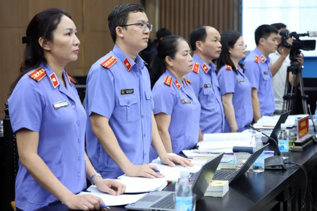 Hai bị cáo trong vụ Tập đoàn FLC bất ngờ được VKS đề nghị lại mức án- Ảnh 1. Hai bị cáo trong vụ Tập đoàn FLC bất ngờ được VKS đề nghị lại mức án- Ảnh 1.