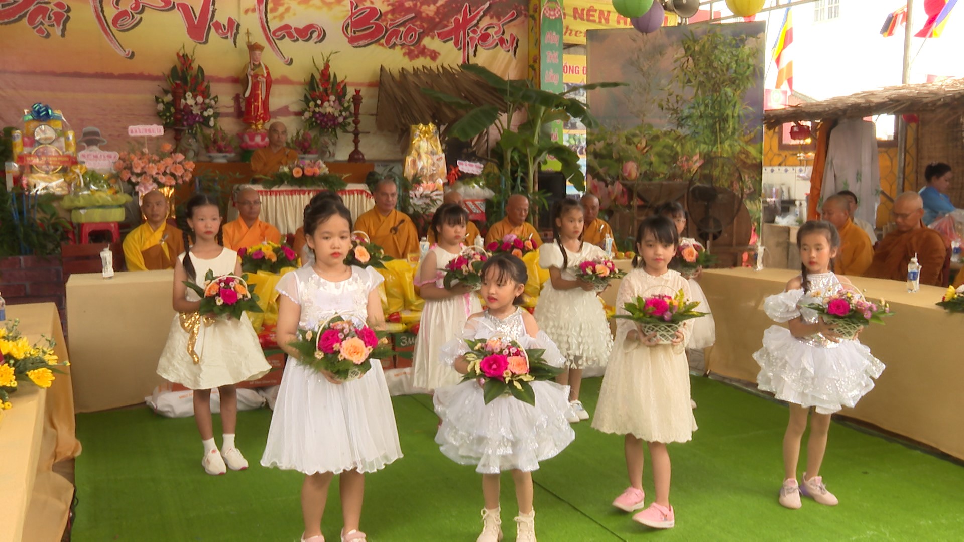 Bình Phước – Chơn Thành: Đại lễ Vu Lan báo hiếu Chùa Nhuận Minh và tặng 100 phần quà cho người khó khăn