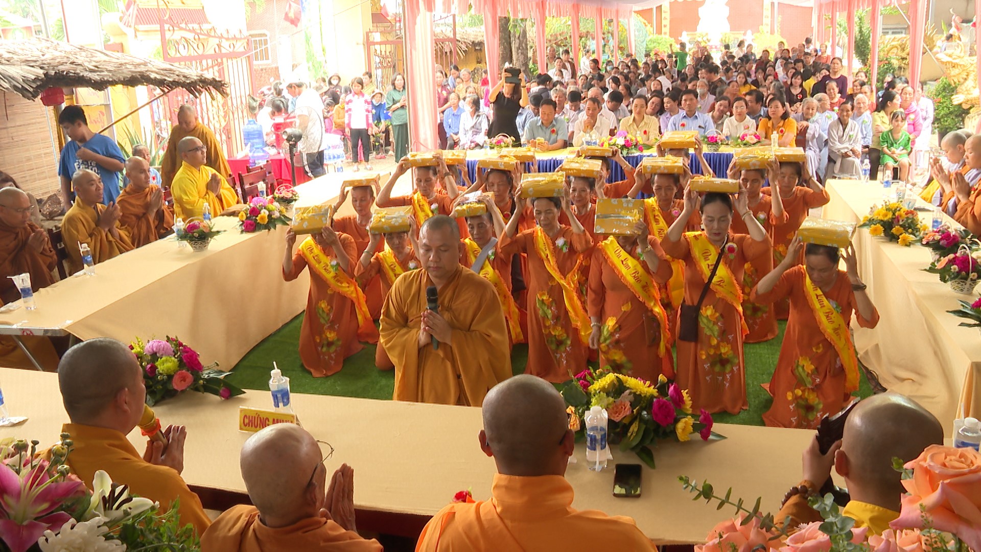 Bình Phước – Chơn Thành: Đại lễ Vu Lan báo hiếu Chùa Nhuận Minh và tặng 100 phần quà cho người khó khăn