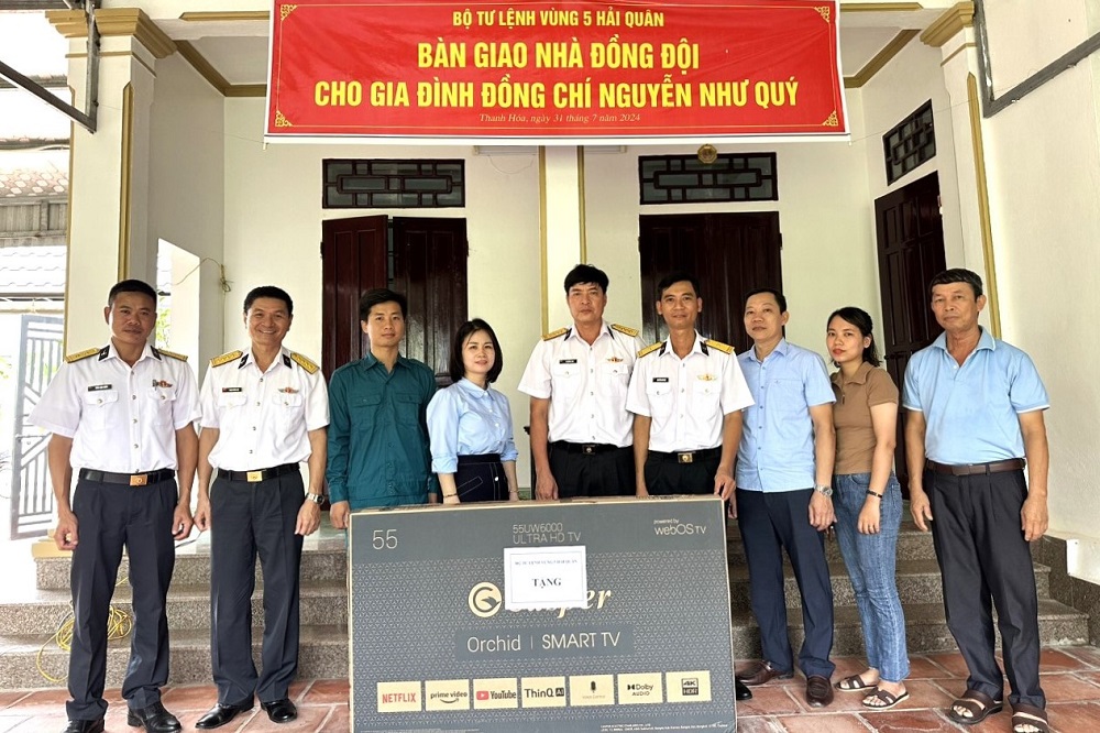 Bộ Tư lệnh Vùng 5 Hải quân bàn giao “Nhà đồng đội”