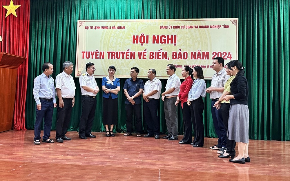 Hơn 3 nghìn người tại An Giang nghe tuyên truyền về biển, đảo