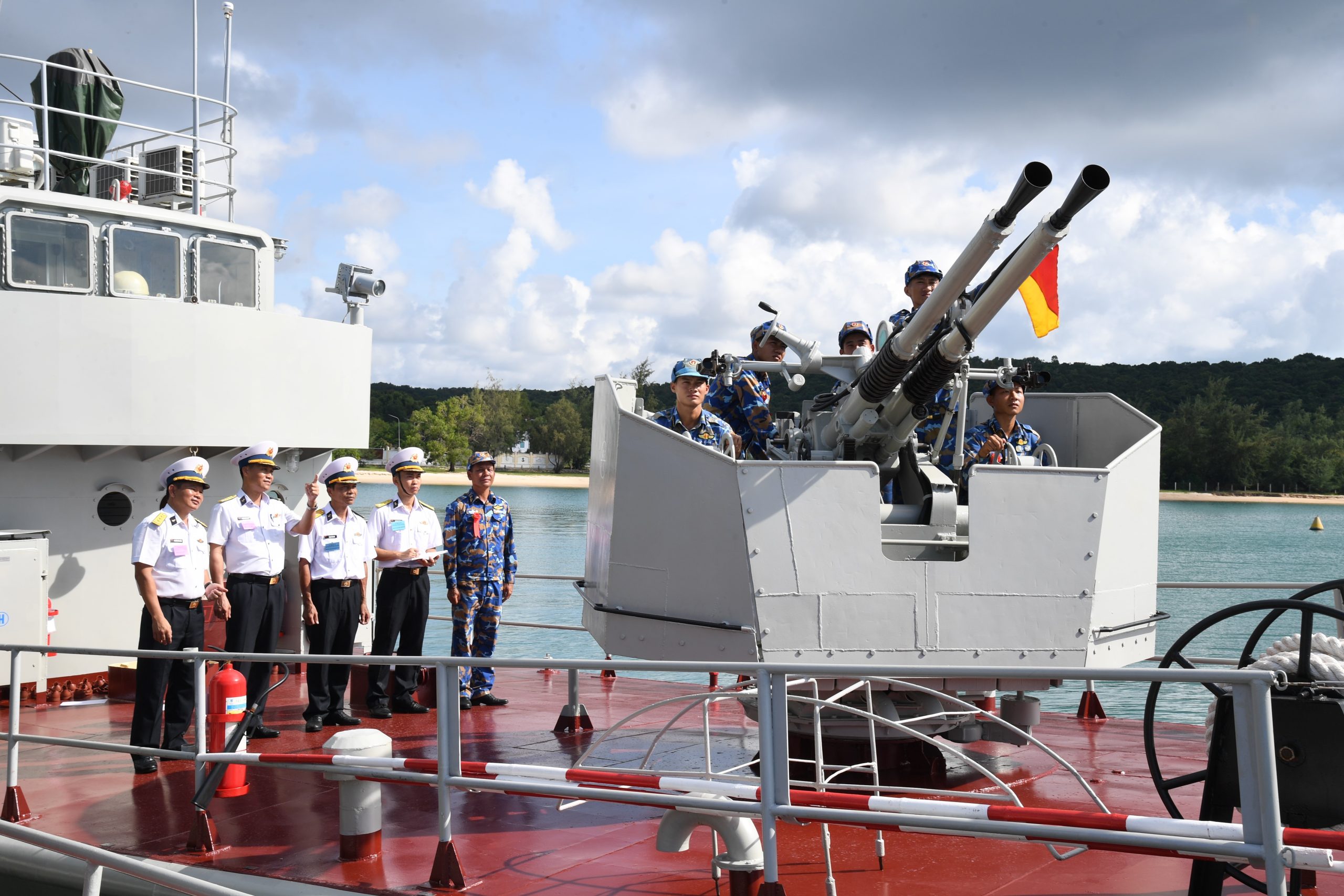 Lữ đoàn 127 bế mạc Hội thi tàu chính quy mẫu mực, Hội thao huấn luyện tàu năm 2024