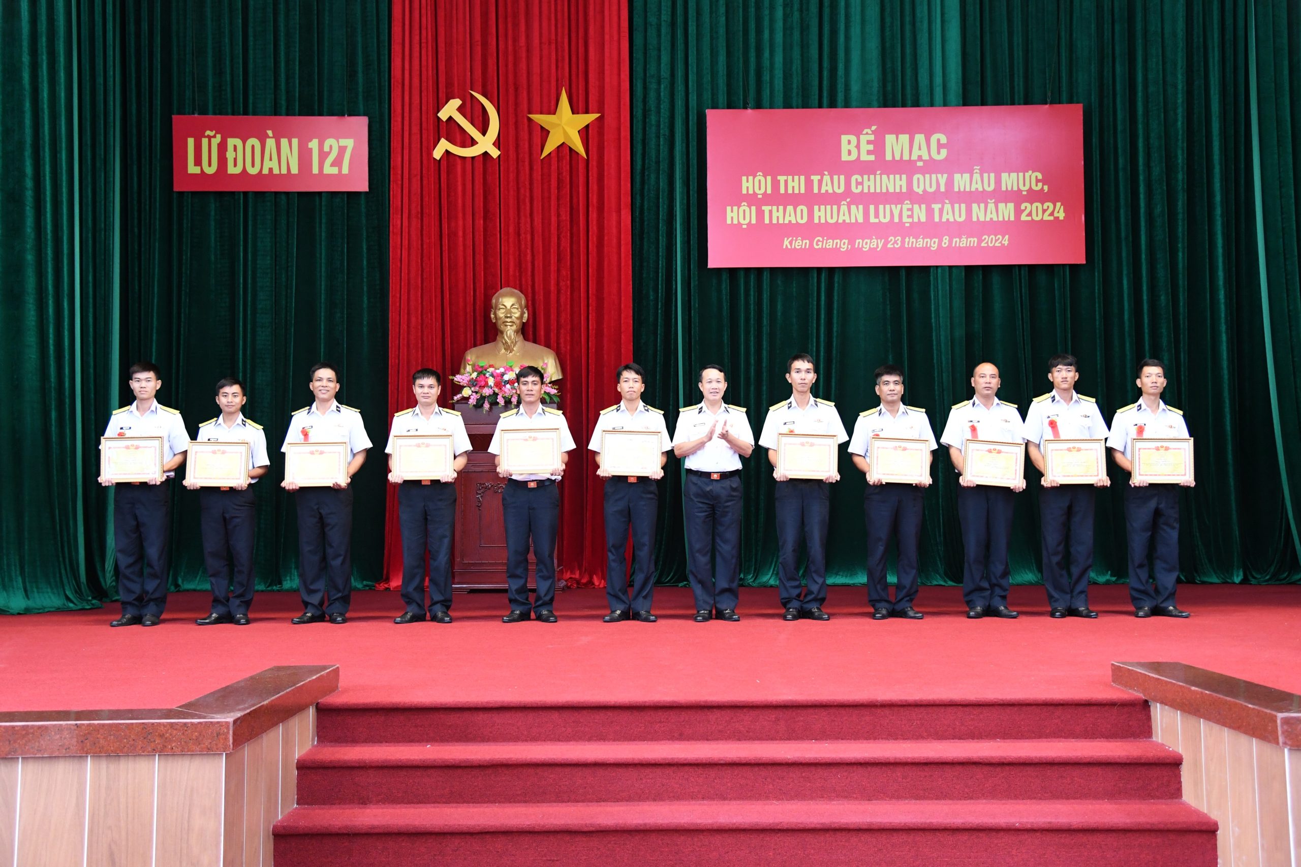 Lữ đoàn 127 bế mạc Hội thi tàu chính quy mẫu mực, Hội thao huấn luyện tàu năm 2024