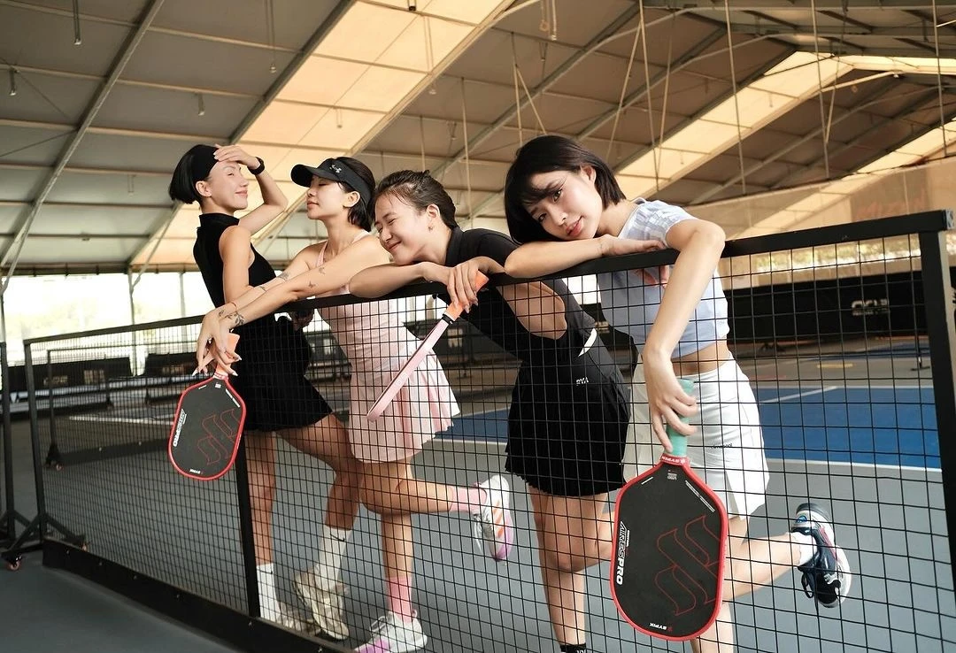 Tranh cãi không hồi kết về trang phục pickleball hở hang