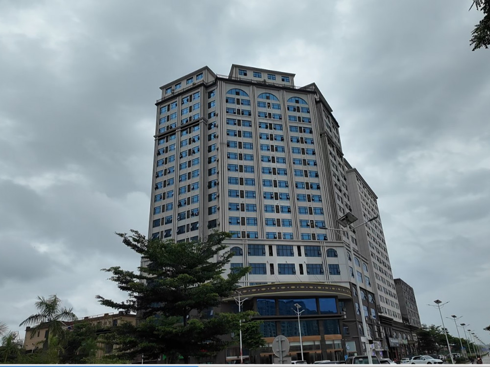 Hành trình đột kích khu tam giác vàng bắt 155 đối tượng lừa đảo qua mạng- Ảnh 1. Hành trình đột kích khu tam giác vàng bắt 155 đối tượng lừa đảo qua mạng- Ảnh 1.