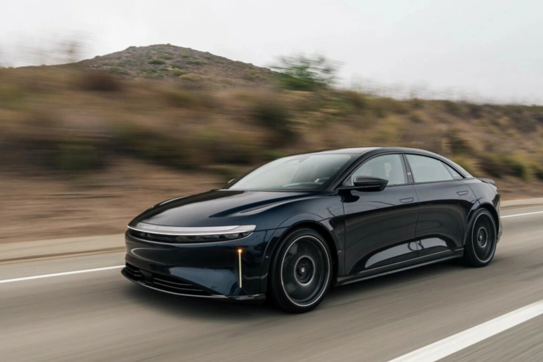 Xe chống đạn mạnh nhất thế giới có giá gần nửa triệu USD- Ảnh 1. Xe chống đạn mạnh nhất thế giới có giá gần nửa triệu USD- Ảnh 1.