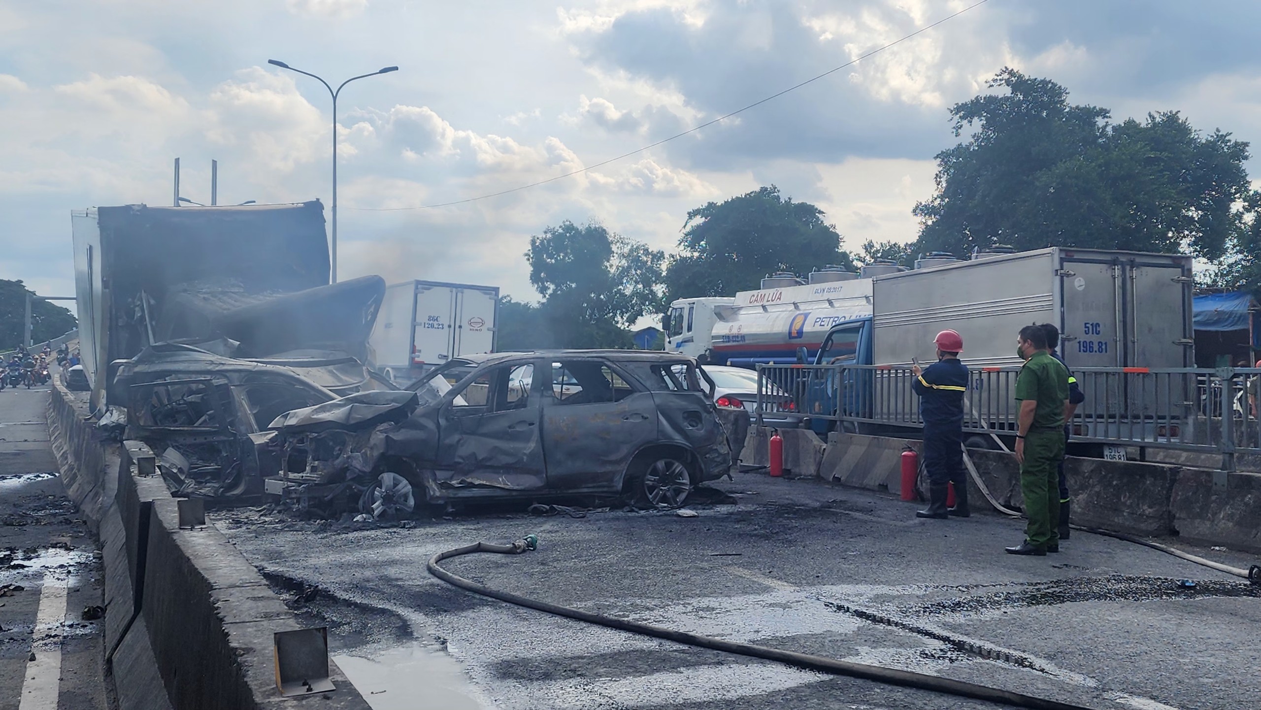 Luật sư phân tích tình huống pháp lý vụ tai nạn trên cầu Phú Mỹ- Ảnh 1.