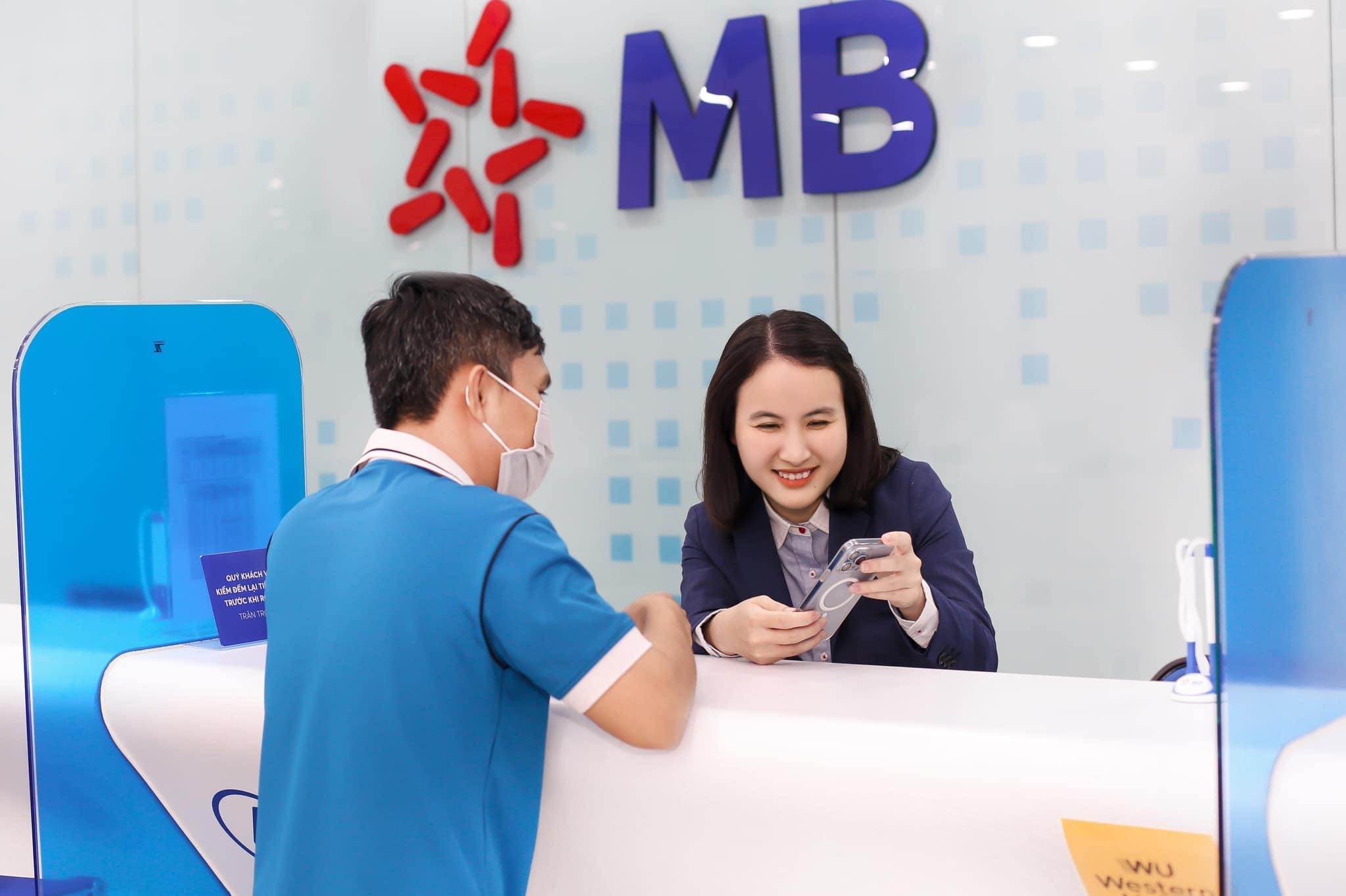 MB nằm trong TOP 500 doanh nghiệp lớn nhất Đông Nam Á- Ảnh 1.