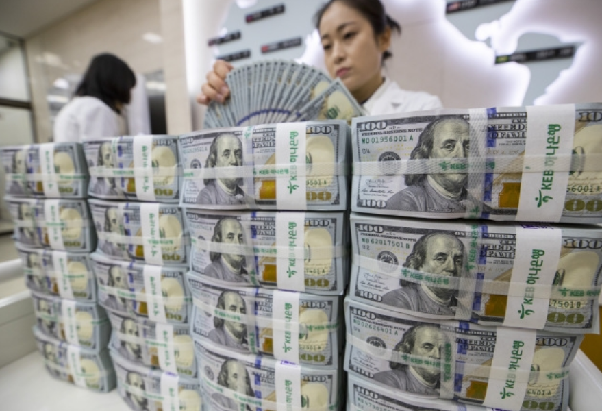 Giá USD hạ nhiệt, doanh nghiệp dễ thở hơn nhưng vẫn phải phòng ngừa rủi ro- Ảnh 1. Giá USD hạ nhiệt, doanh nghiệp dễ thở hơn nhưng vẫn phải phòng ngừa rủi ro- Ảnh 1.