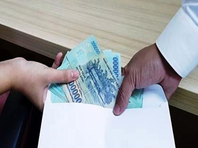 Bắt quả tang 1 thẩm phán ở Kiên Giang nhận tiền hối lộ- Ảnh 1. Bắt quả tang 1 thẩm phán ở Kiên Giang nhận tiền hối lộ- Ảnh 1.