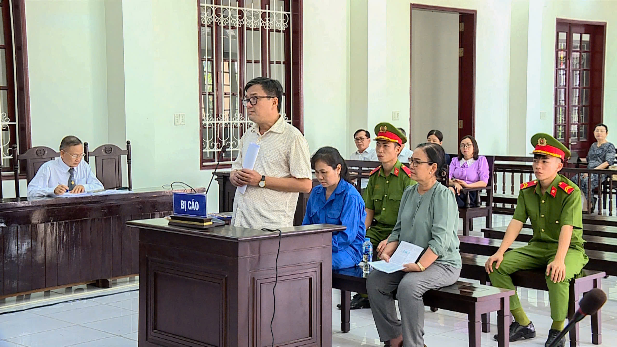 Gây thiệt hại hơn 146 tỷ đồng, nhóm cán bộ Công ty lương thực Vĩnh Long lĩnh án- Ảnh 1. Gây thiệt hại hơn 146 tỷ đồng, nhóm cán bộ Công ty lương thực Vĩnh Long lĩnh án- Ảnh 1.