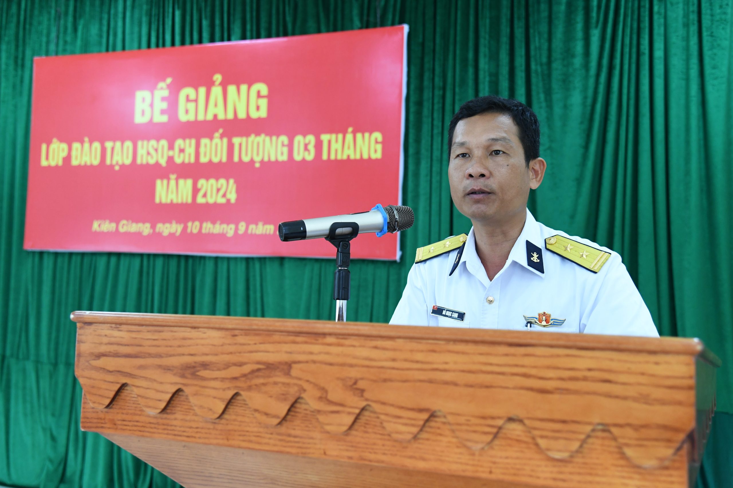 Tiểu đoàn 563 bế giảng lớp đào tạo hạ sĩ quan chỉ huy