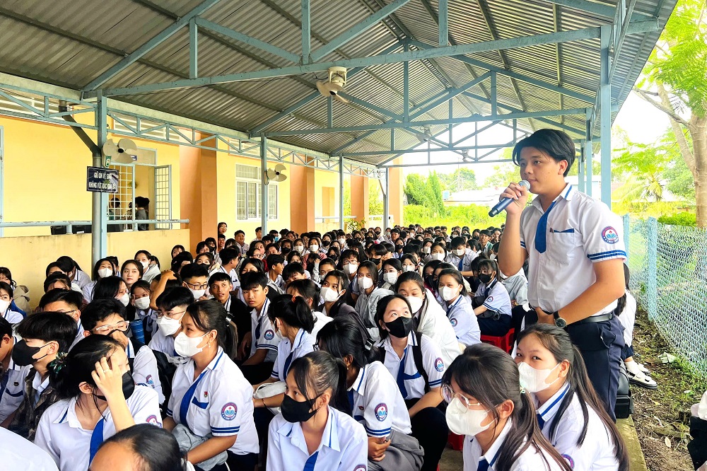 Bồi đắp tình yêu biển, đảo cho thế hệ trẻ