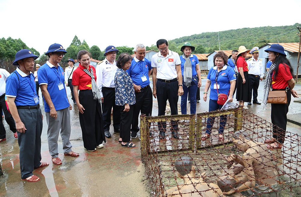 Đoàn công tác biển đảo Tây Nam thăm, động viên cán bộ, chiến sĩ Bộ Tư lệnh Vùng 5 và tổng kết chuyến công tác