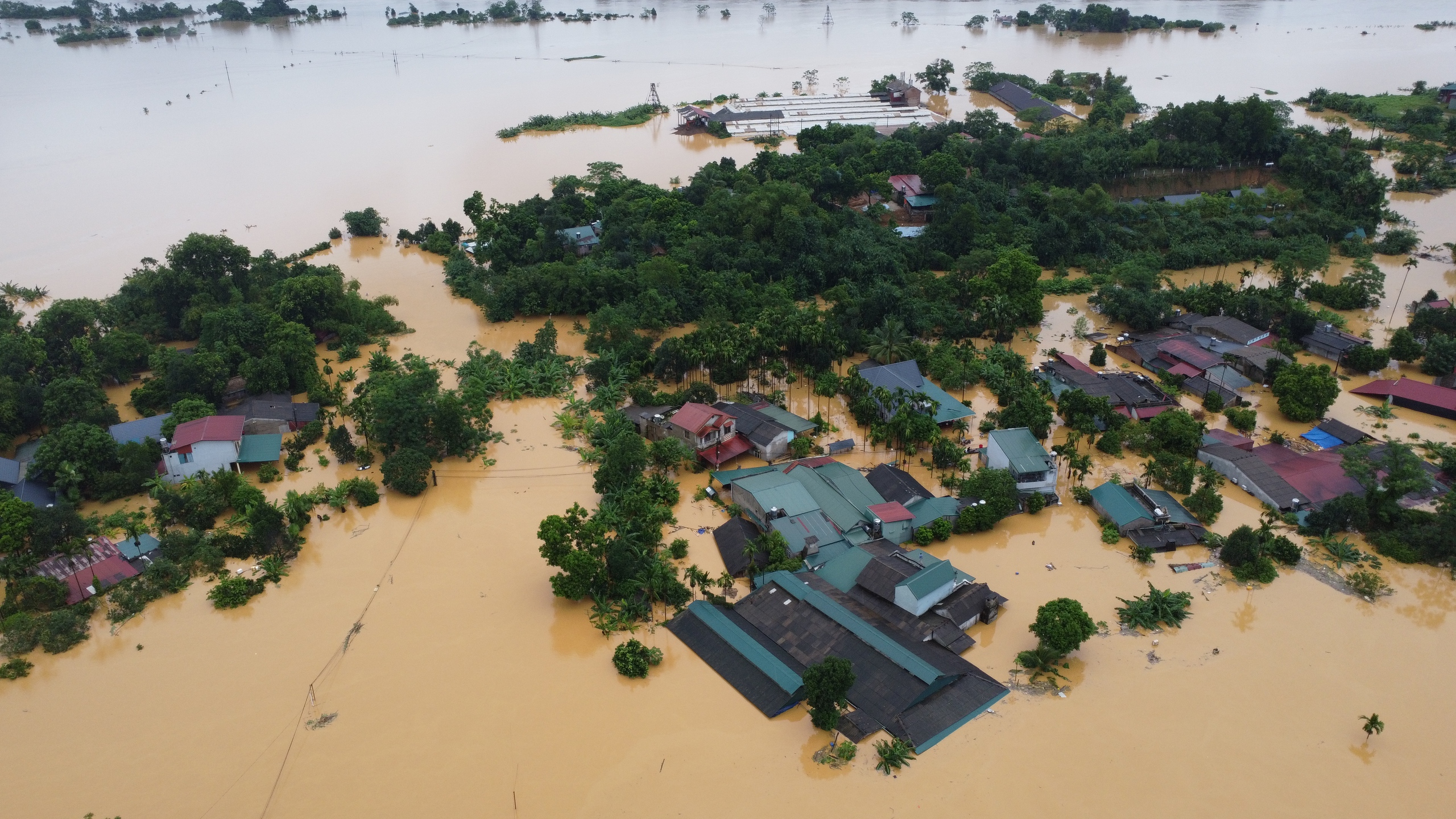 Yên Bái: Hơn 21 nghìn ngôi nhà bị sập và hư hỏng do ảnh hưởng của bão số 3- Ảnh 1. Yên Bái: Hơn 21 nghìn ngôi nhà bị sập và hư hỏng do ảnh hưởng của bão số 3- Ảnh 1.