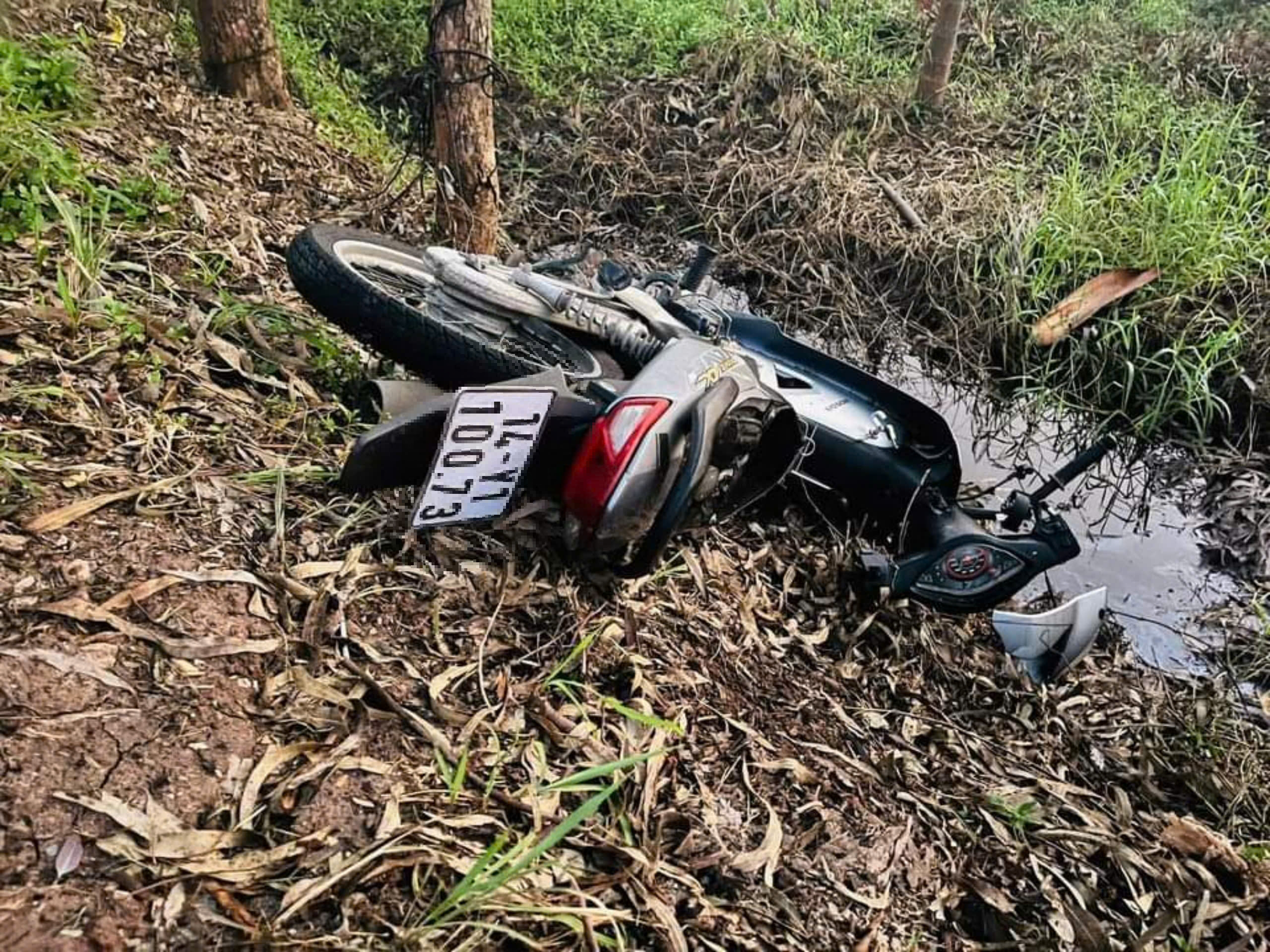 Lộ danh tính, nguyên nhân nam thanh niên tử vong ven đường tỉnh 390- Ảnh 1. Lộ danh tính, nguyên nhân nam thanh niên tử vong ven đường tỉnh 390- Ảnh 1.