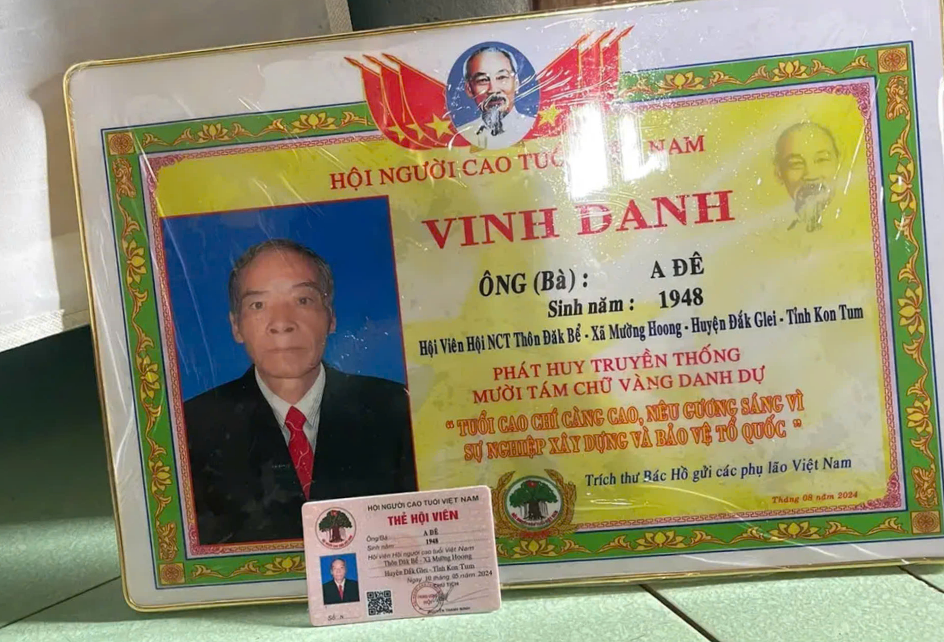 Công ty dùng chiêu "vinh danh người cao tuổi" dụ người già thu phí- Ảnh 1. Công ty dùng chiêu "vinh danh người cao tuổi" dụ người già thu phí- Ảnh 1.