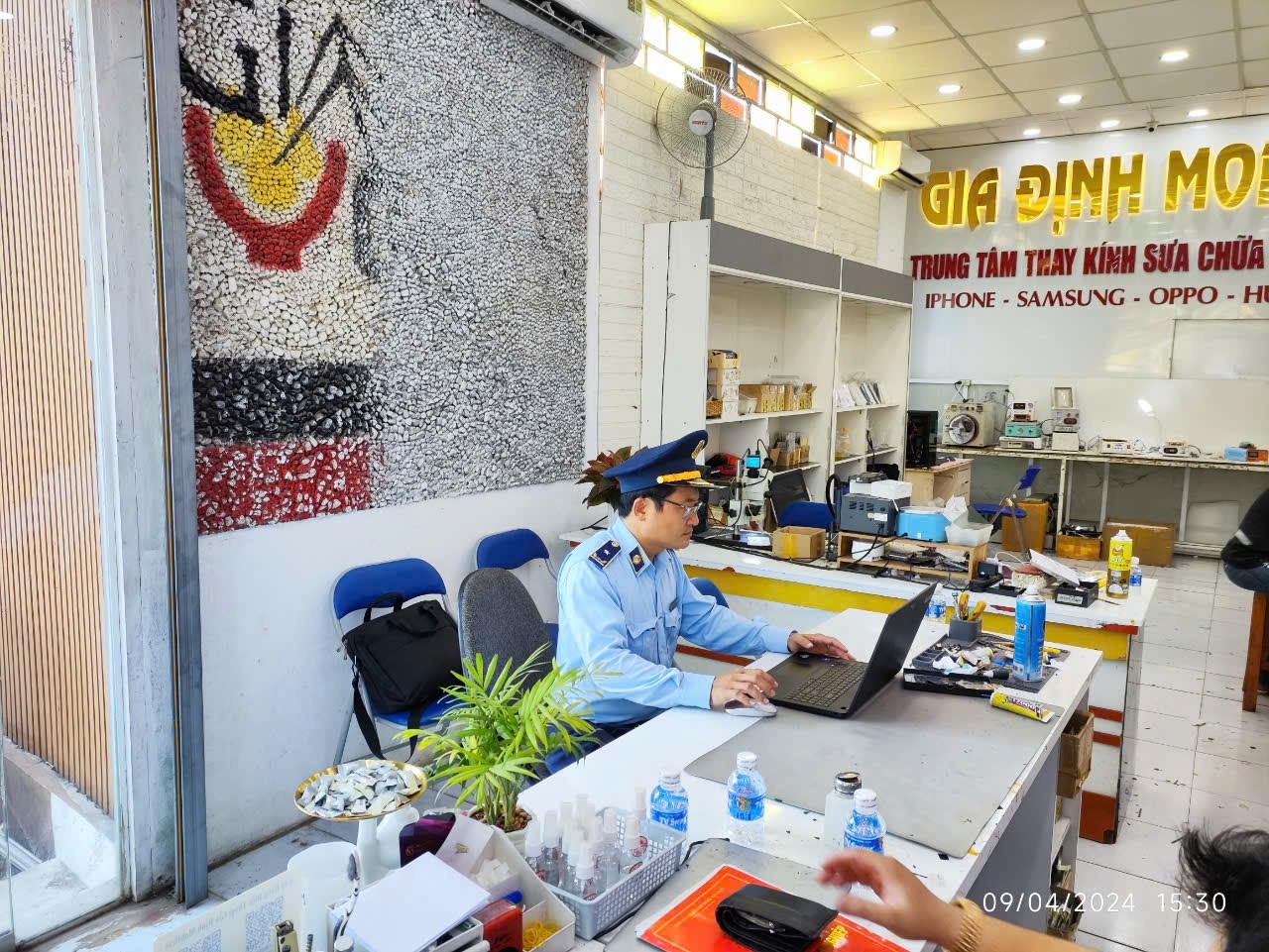 Tiền Giang: Xử lý, thu phạt gần 1,7 tỷ đồng do vi phạm trên nền tảng thương mại điện tử- Ảnh 1.