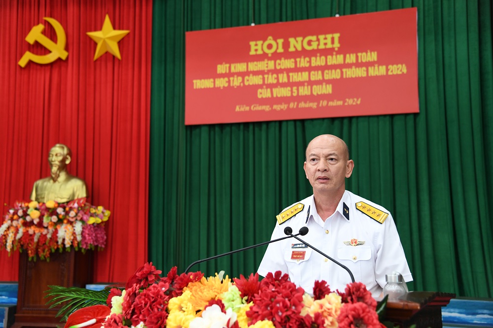 Bộ Tư lệnh Vùng 5 Hải quân rút kinh nghiệm công tác bảo đảm an toàn