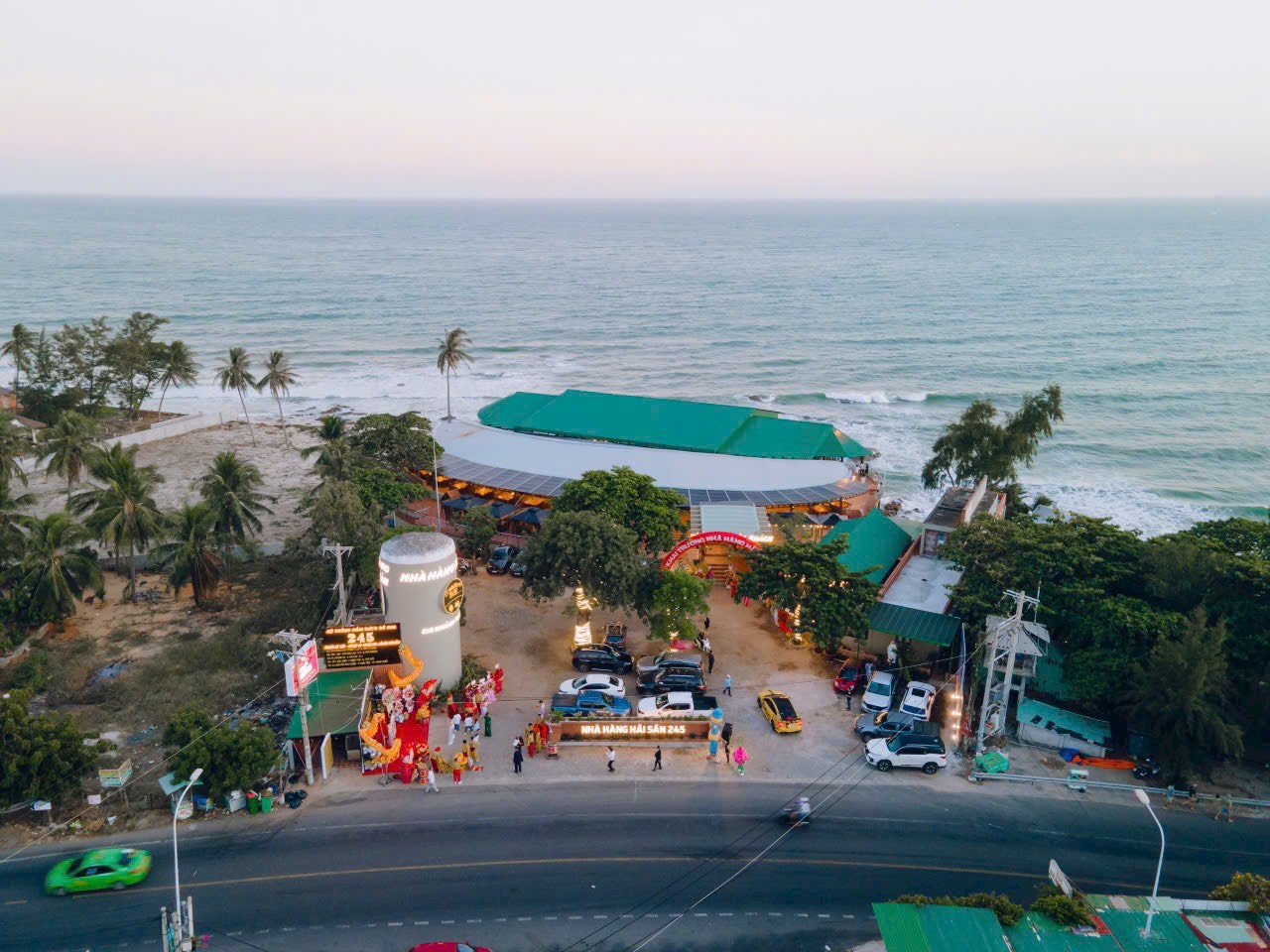 Nhà hàng Hầm Rượu Dê Cua 245 – Điểm đến ẩm thực độc đáo