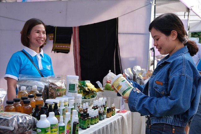 Gia Lai: Giao lưu kết nối, giới thiệu mô hình sinh kế hòa nhập cộng đồng cho nạn nhân mua bán người