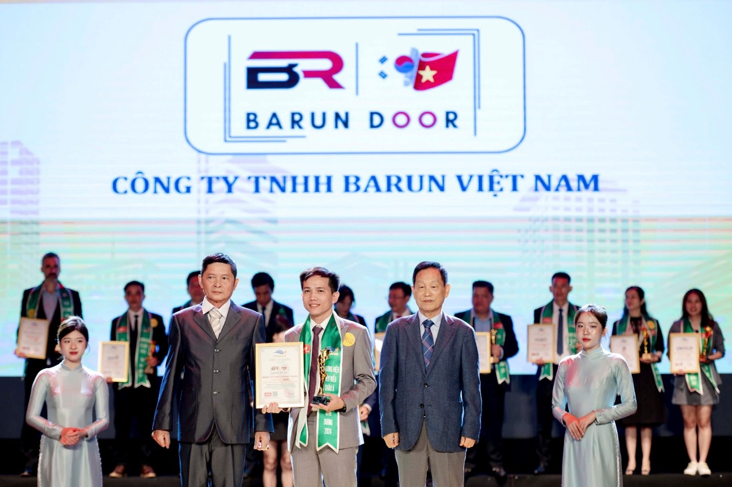 Sự Đột Phá Sáng Tạo Trong Ngành Cửa ABS Hàn Quốc