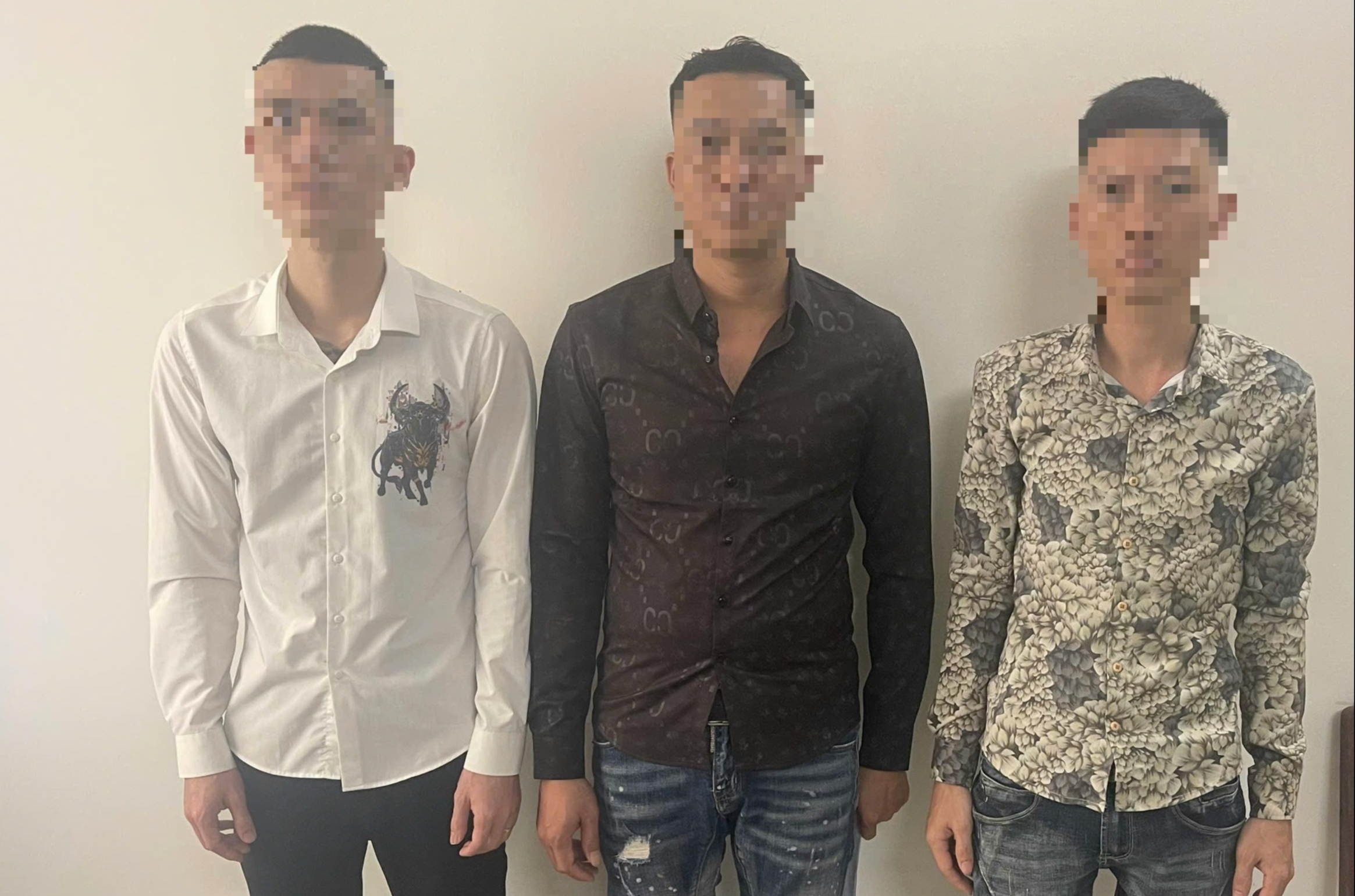 Nhóm đối tượng bị truy nã đặc biệt ra đầu thú sau 1 năm bỏ trốn- Ảnh 1.