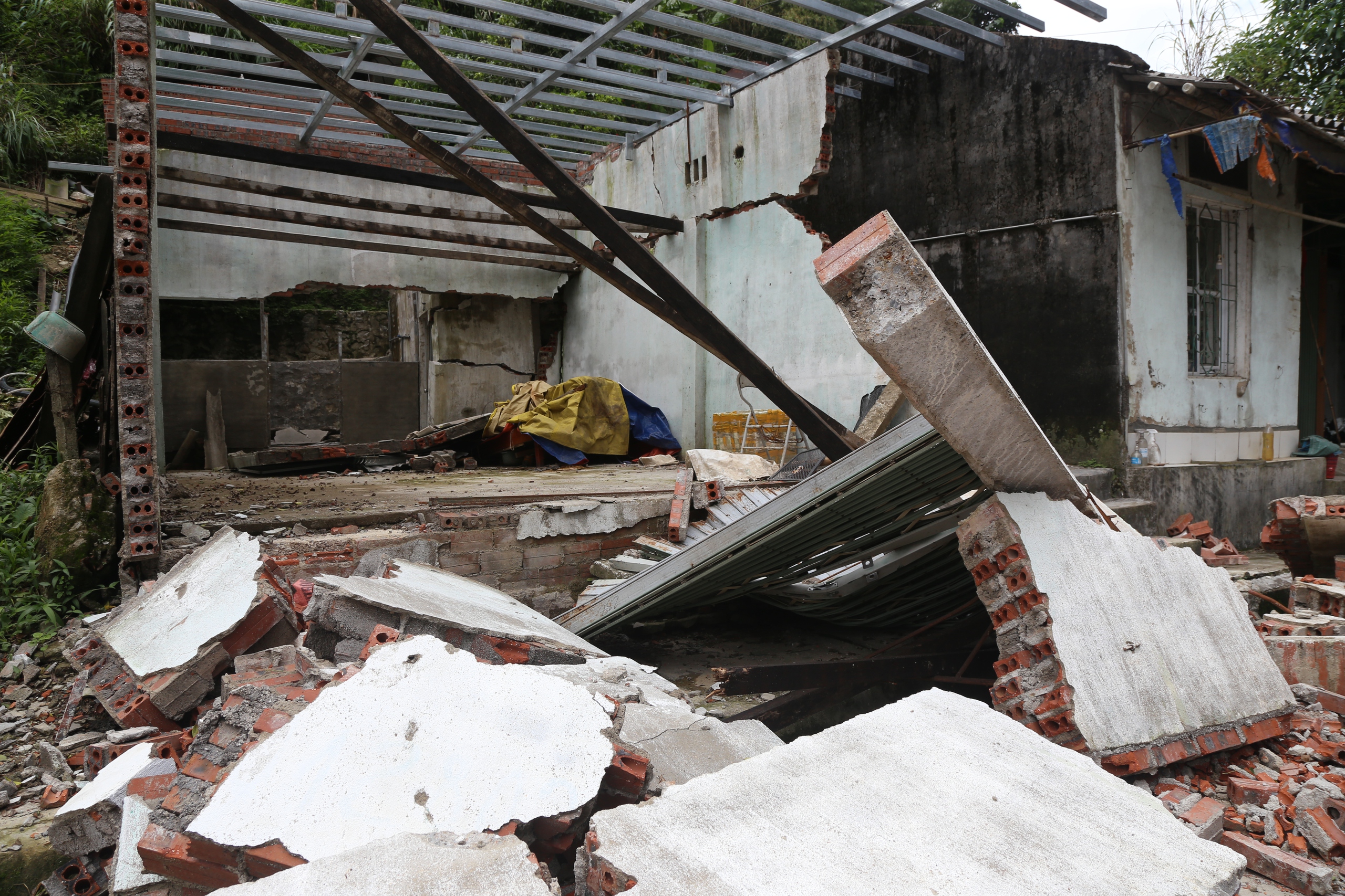 Cao Bằng: 92 hộ dân chưa có đất tái định cư sau sạt lở- Ảnh 1. Cao Bằng: 92 hộ dân chưa có đất tái định cư sau sạt lở- Ảnh 1.